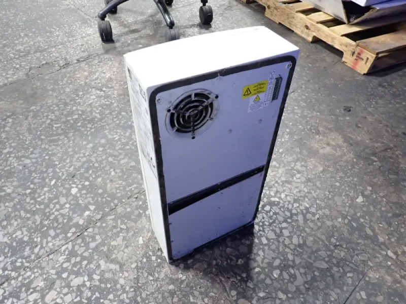 RITTAL ENCLOSURE COOLING UNIT  -  SK 3302100