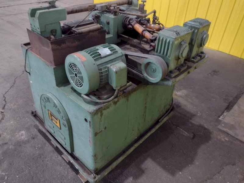 1981 KBC LIAN FENG MODEL #LF-40 2 DIE THREAD ROLLER IN-FEED &amp; THRU-FEED: STOCK #19189