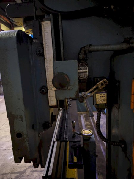 55 TON X 12' CHICAGO D &amp; K MODEL #1012-B AIR CLUTCH MECHANICAL PRESS BRAKE: STOCK #19216