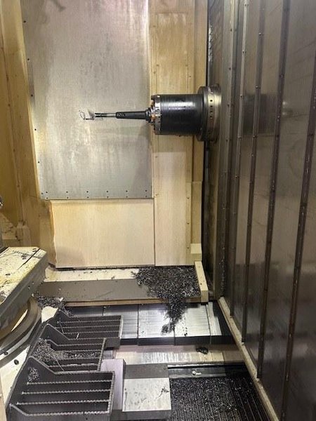OKUMA MB8000H CNC 4-Axis Horizontal Machining Center, 2017;  31.5&quot; x 31.5&quot; pallets, 12,000 RPM spindle, 4,400 lb cap., travels 51.18&quot; x 43.3&quot; x 49.21&quot;, OSP P300M CNC. 171 Pos. ATC, Renishaw tool detection and chip conveyor, 50 hp