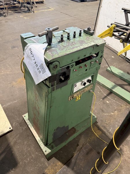 12" X .071" RAPID AIR POWERED VARIABLE SPEED STRAIGHTENER. STOCK # 0773525