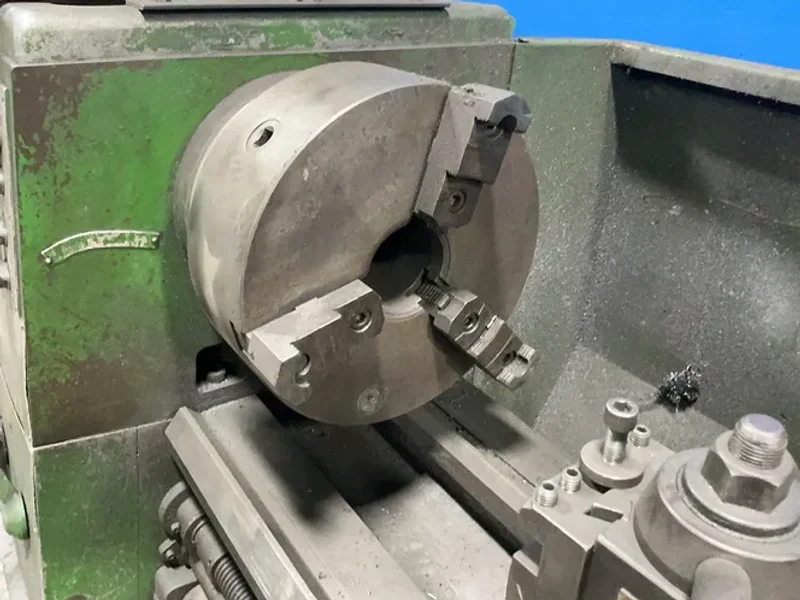 Clausing-colchester 17”x87” Lathe - 17”