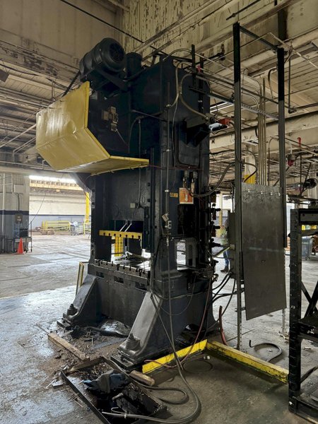 160 TON MINSTER 50-6 1/2-54 STRAIGHT SIDE DOUBLE CRANK PRESS. STOCK # 0470124