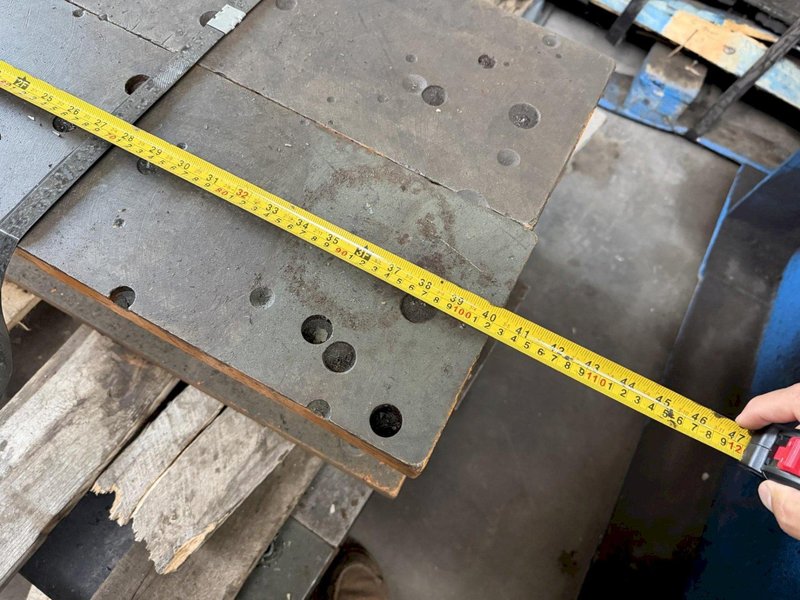 8" WIDE X 40" LONG X 12" TALL PARALLEL RISER SET. STOCK # 0982626