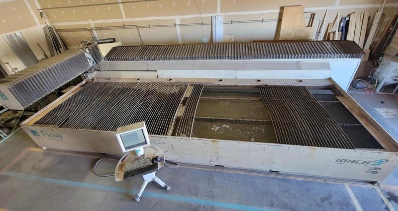 6′ x 24′ Flow Mach 3 7320B CNC Waterjet, 2009 – 87k PSI
