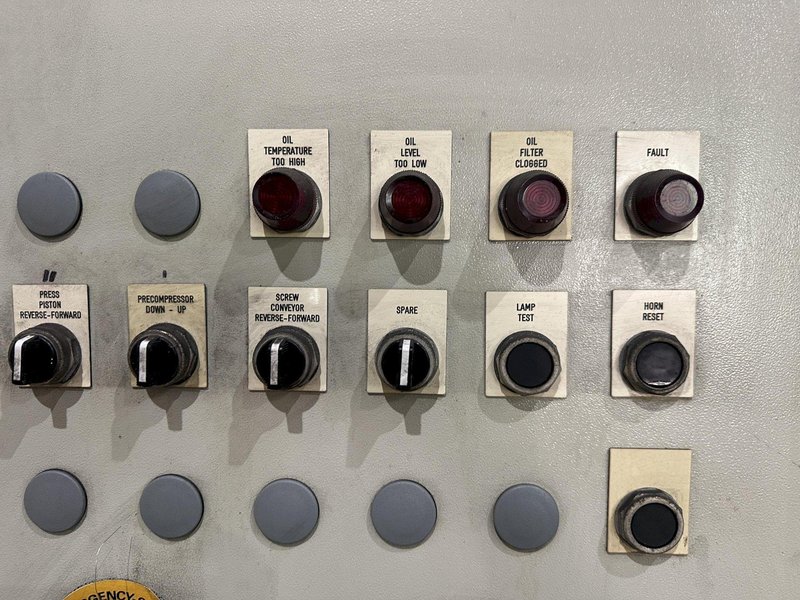 HERTWICH ENGINEERING MODEL #HE-300-30/A SWARF PUCK BRIQUETTER PRESS MACHINE: STOCK #23344