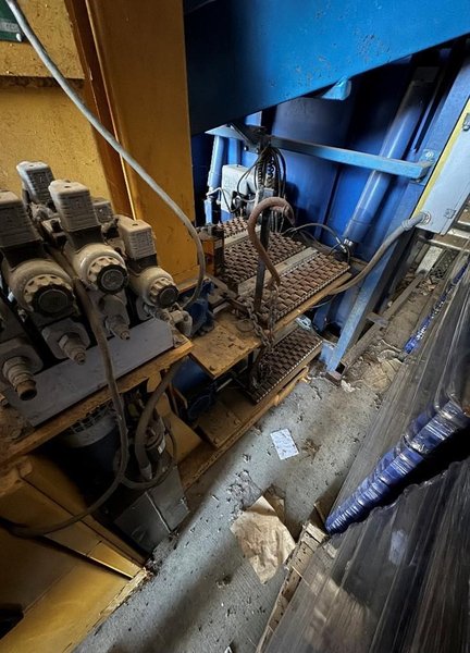 3,000 LBS GREEN VALLEY DOUBLE LEVEL MODEL #2332 DIE CHANGOVER CART: YOBRO #24611