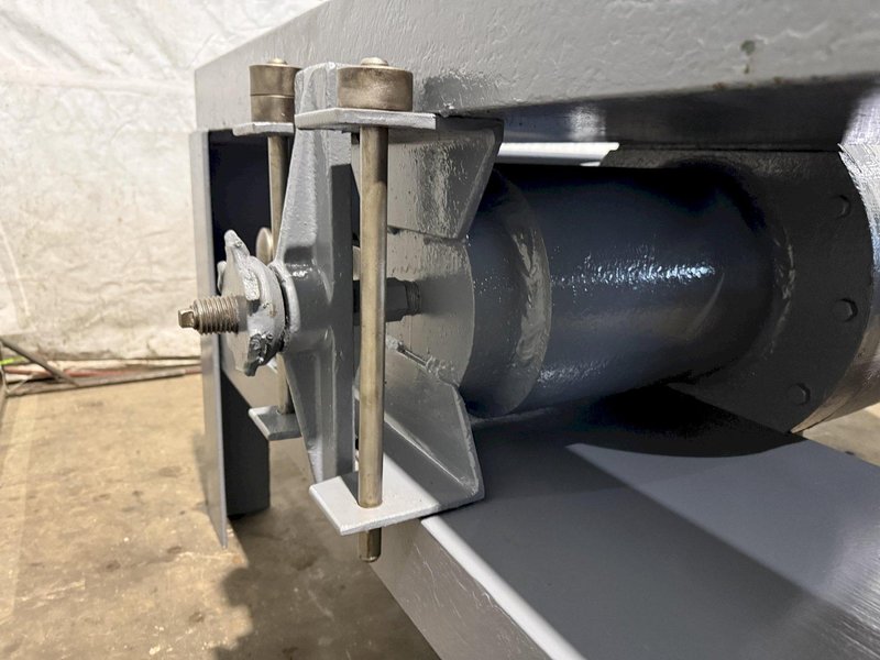 150-TON DAKE HYDRAULIC STRAIGHTENING PRESS. STOCK # 0778725