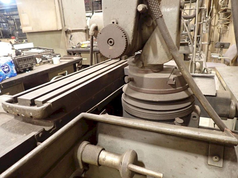 CINCINNATI #2 TOOL AND CUTTER GRINDER: YOBRO #24260