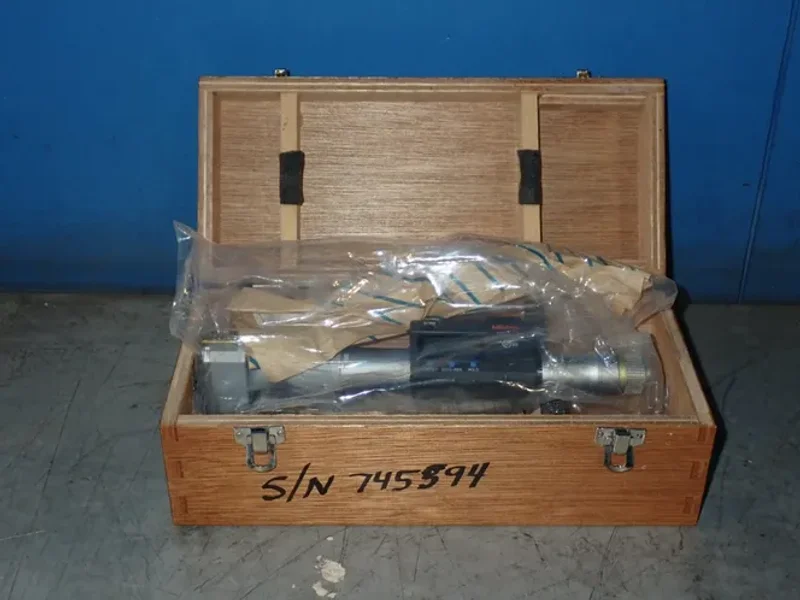 Mitutoyo  Digital Holtest Internal Micrometer W/case
