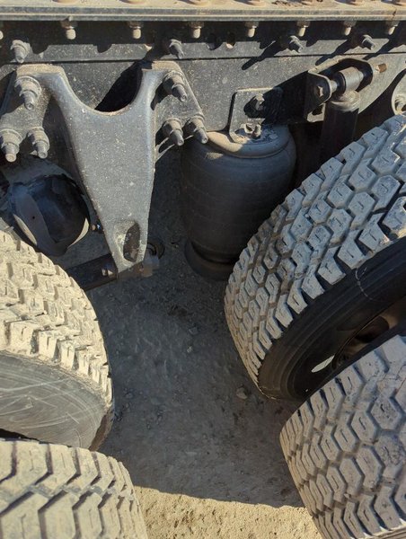 2022 International LT625 3HSDZAPR2NN443564