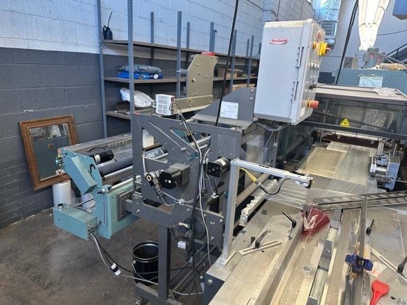 Shanklin OMNI-SLRS Shrink Wrapper with extended Lugged Infeed and T-72H Double Chamber Heat Tunnel, 2007 – Need Gone ASAP