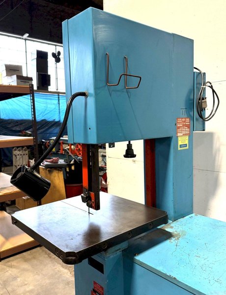 20" DoAll Vertical Band Saw 2013-V, 13" Under Guide, 55-2200 FPM, 26" x 26" Tbl., Clean
