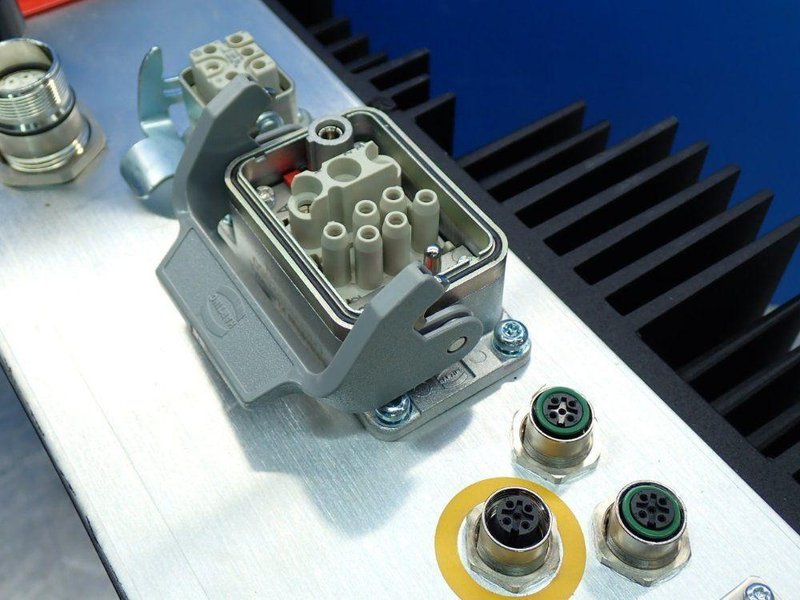 SEW EURODRIVE MOVIPRO DRIVE &amp; APPLICATION CONTROLLER  -  PHC21A-A075M1-E31A-00