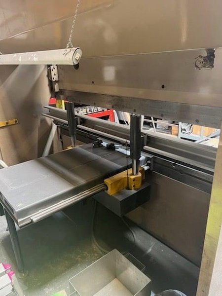 1998 Cincinnati 90CBIIX8 Press Brake (#6004)
