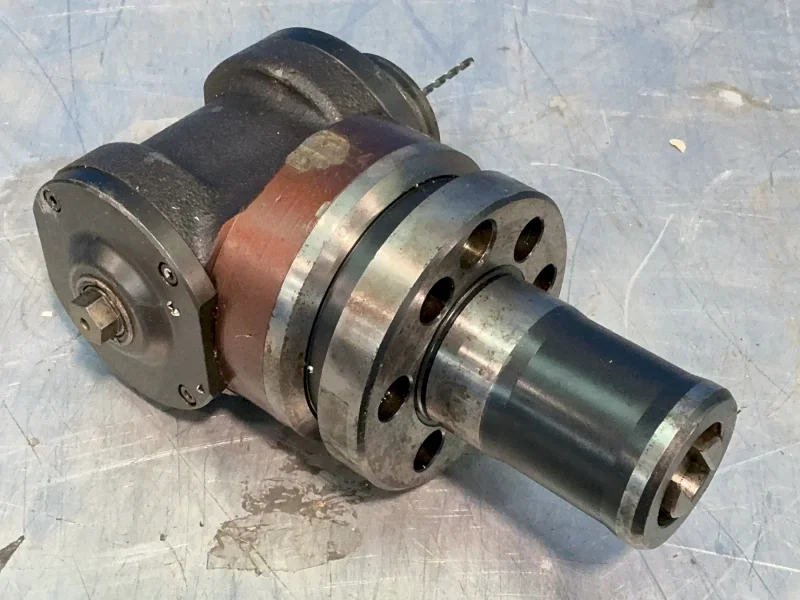 RIGHT ANGLE TOOL HOLDER
