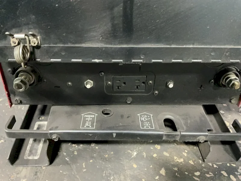 LINCOLN ELECTRIC 82 A MIG WELDER  -  455M POWER WAVE