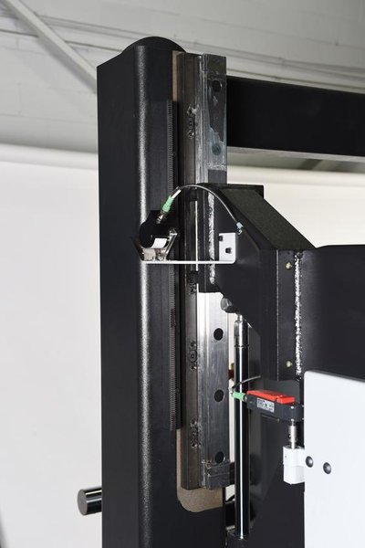 NEW 18"H x 18"W HYD-MECH H-18A AUTOMATIC HORIZONTAL BAND SAW