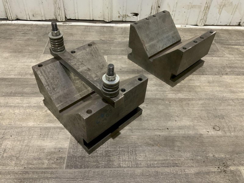 7" LONG X 7" OPENING PAIR OF V-BLOCKS: STOCK #81466
