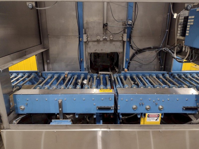 EXTRUDE HONE / SURFTRAN MODEL #STR-1 HIGH PRESSURE WASHER &amp; DEBURRING SYSTEM W/ STORCH DEMAGNETIZER MACHINE: STOCK #19369