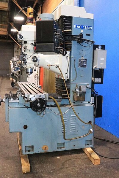 SOUTHWESTERN INDUSTRIES PROTO-TRAK 3-AXIS CNC BED MILL 
MODEL DPM