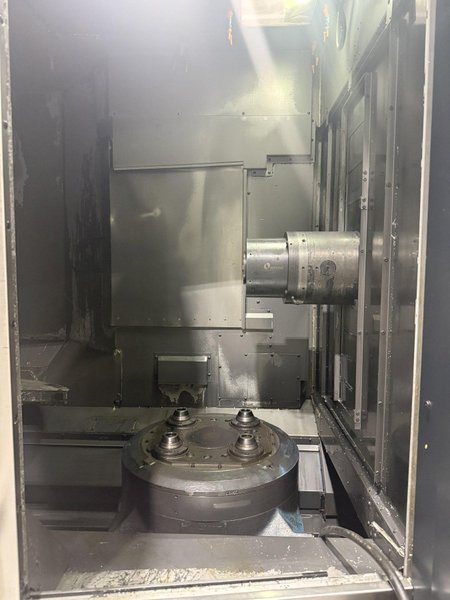 Makino MMC2 with (3) Makino a61nx - 30 Station Pallet Pool FMS For Sale