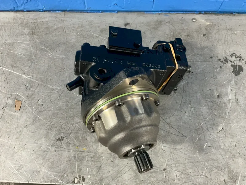 DANFOSS MOTOR TRACK DRIVE  -  51C060-1-RD1B
