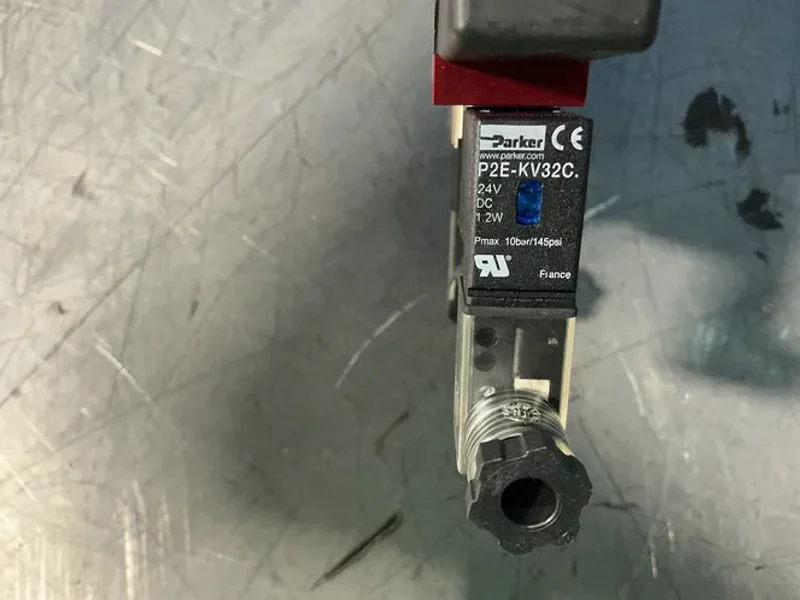 PARKER 145 PSI INTEGRATED PNEUMATIC VACUUM GENERATOR  -  MC72S25HSZSC4BPN