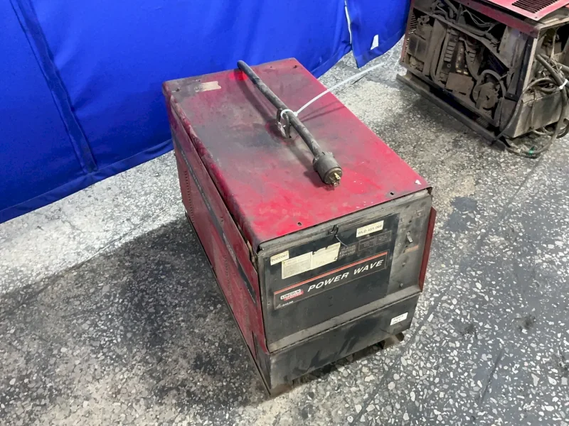 LINCOLN ELECTRIC 455  AMPS POWERWAVE 455 WELDER  -  POWERWAVE 455