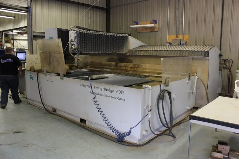 2004 FLOW 6X12 FLYING BRIDGE | Waterjet Cutters