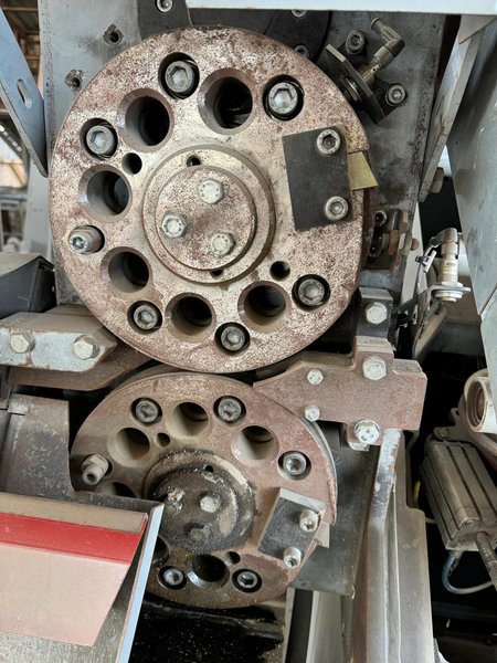 1/4" -> 5/8" EVG MODEL #RA-XE 16/3-1 (NEW 2015) AUTOMATIC REBAR STRAIGHT, CUT &amp; BENDING SYSTEM: STOCK #21142