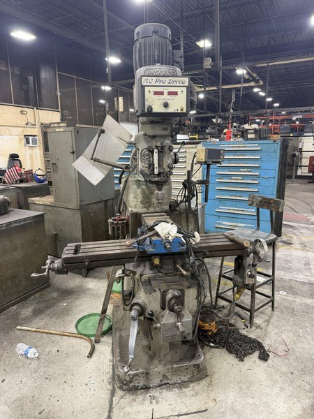 2 HP X 9" X 42" BRIDEPORT SERIES IVERTICAL RAM TYPE KNEE MILL: YOBRO #24264