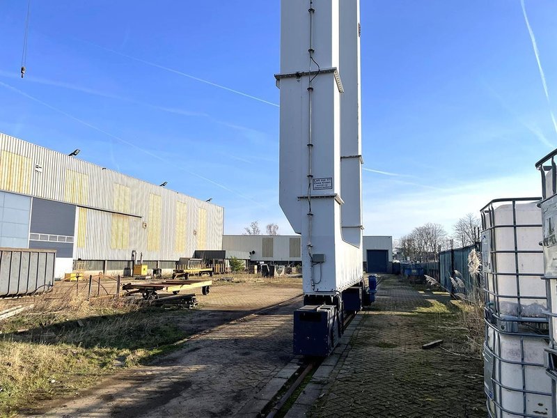 SWF - Gantry Crane 70 ton + 5 ton x 25 meter