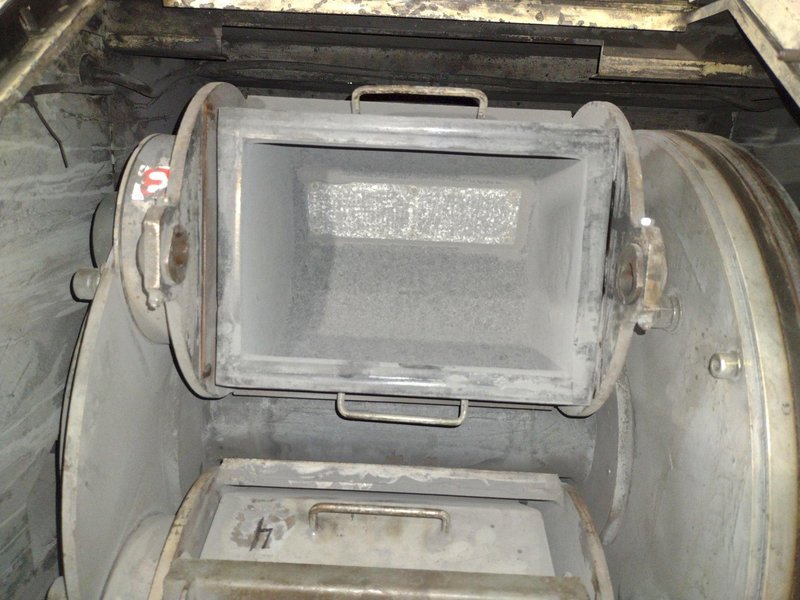 SINTOBRATOR MODEL #EC-2-033 CAROUSEL TYPE TUMBLING FINISHER: STOCK #18783