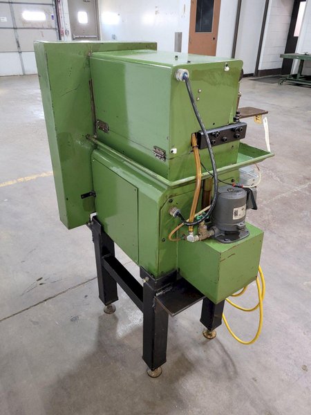 ½” YIEH-Chen Model YC-3T Cam Driven Thread Rolling Machine
