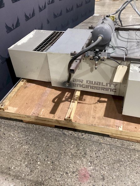 AIR QUALITY ENGINEERING AQE4000 FUME EXTRACTOR USED