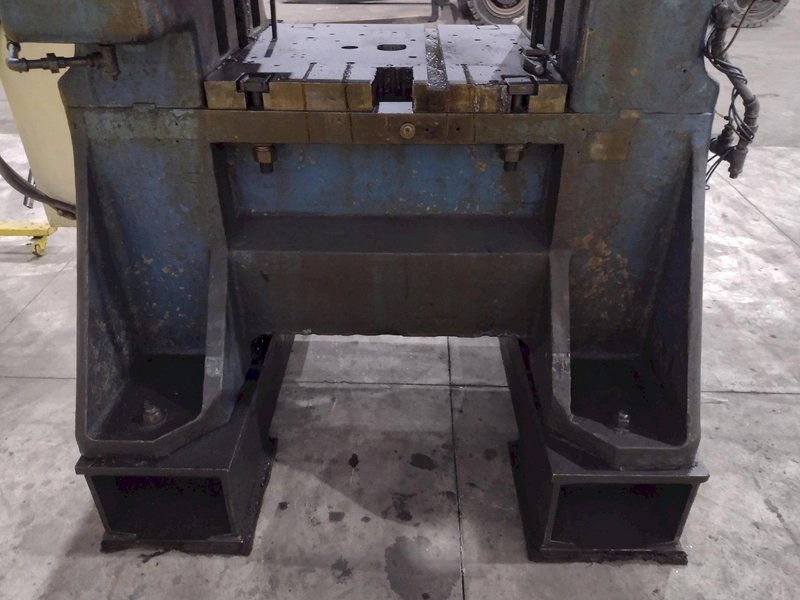 600 TON MINSTER MODEL #90-600 KNUCKLE JOINT PRESS, 4" STROKE: STOCK #22197