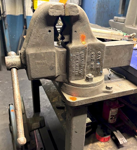 5" Columbian Bench Vise 205-M2, 6" Opening