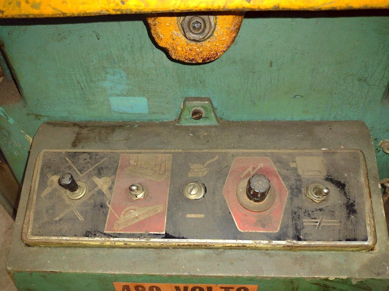 8&quot; X 8&quot; COMACA HYDRAULIC NOTCHER / NOTCHING MACHINE: STOCK #21131