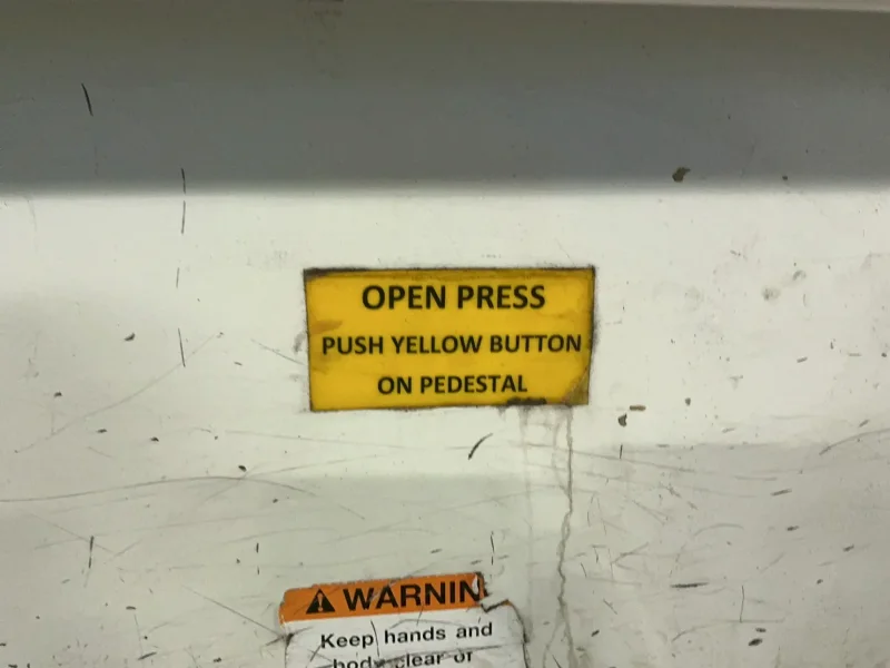 PIRANHA 95 TONS PRESS BRAKE