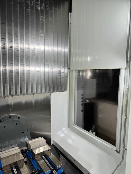 Haas UMC-750 5-Axis VMC, 2022 – 30” Travels, 15K Spindle, 50+1 Tools, TSC &amp; Chip Conveyor (2)
