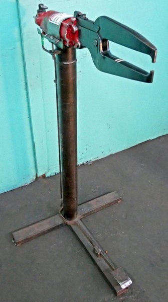 Chicago Pneumatic 9" Compression Riveter, CP-0351