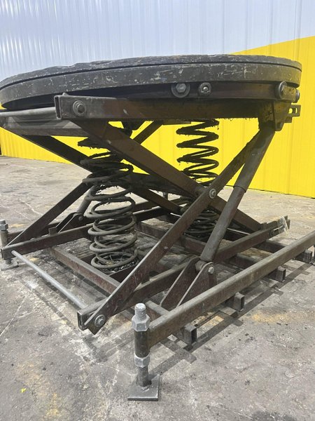 43" X 43" X 34" MECHANICAL SPRING LIFT TABLE: STOCK #20137