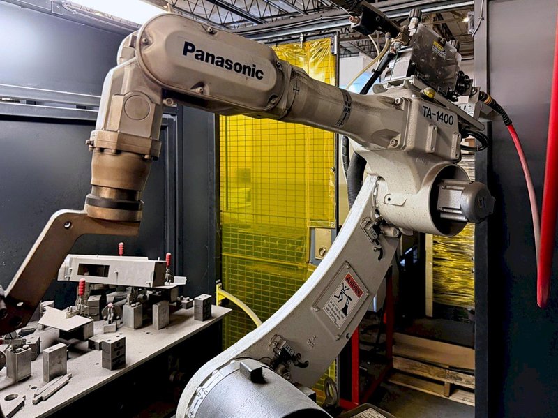 Miller PerformArc PA750S Robotic Welding Cell