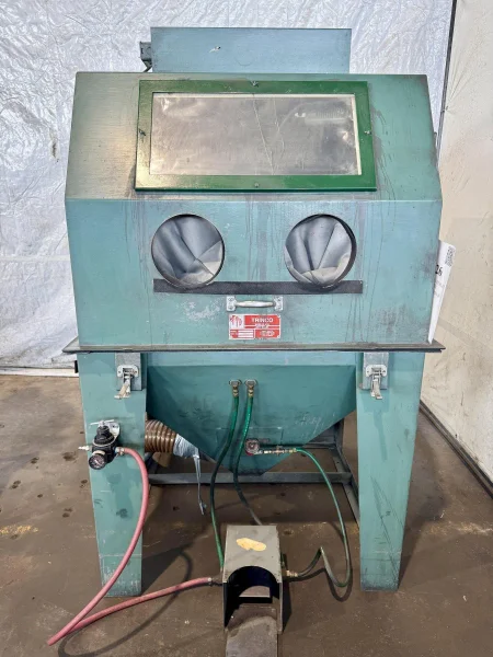 40" x 40" TRINCO 40X40SE DELUXE MANUAL BLAST CABINET &amp; DUST COLLECTOR: YOBRO #25758
