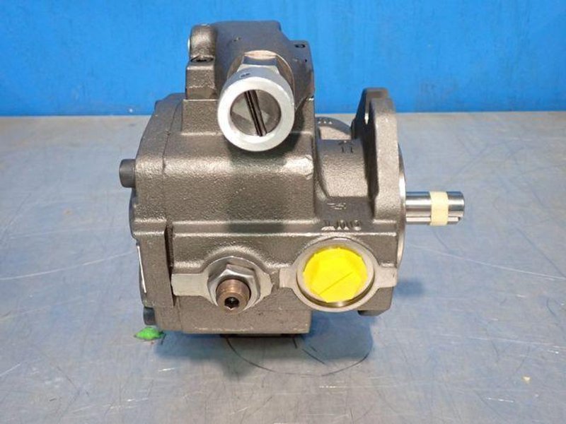 BOSCH 3000PSI HYDRAULIC VANE PUMP  -  0513500206