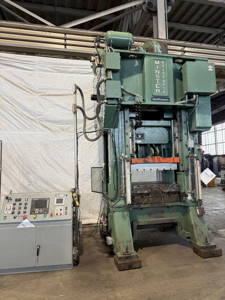 150 TON MINSTER E2-150-42-30 HEVI-STAMPER STRAIGHT SIDE PRESS. STOCK # 0882825