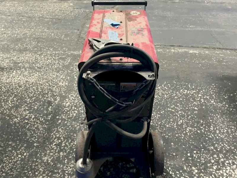 LINCOLN ELECTRIC 250 A WELDER  -  POWER MIG 255