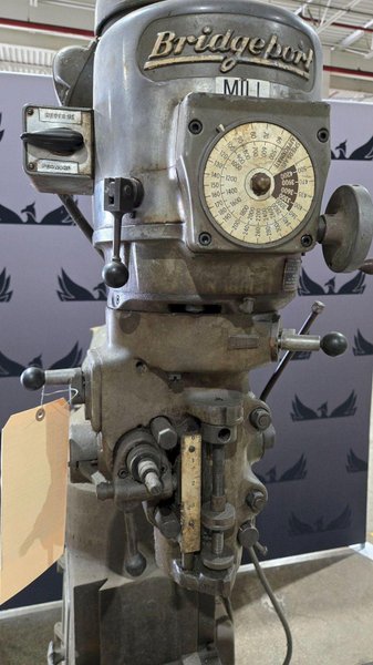 BRIDGEPORT 153367 VERTICAL MILL 1 1/2 HP 3 PH 230 V USED
