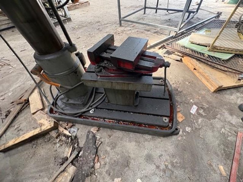 3&#039; X 9&quot; CINCINNATI BICKFORD COLUMN RADIAL DRILL STOCK# 4157